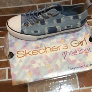 Skechers girls size 7 in women